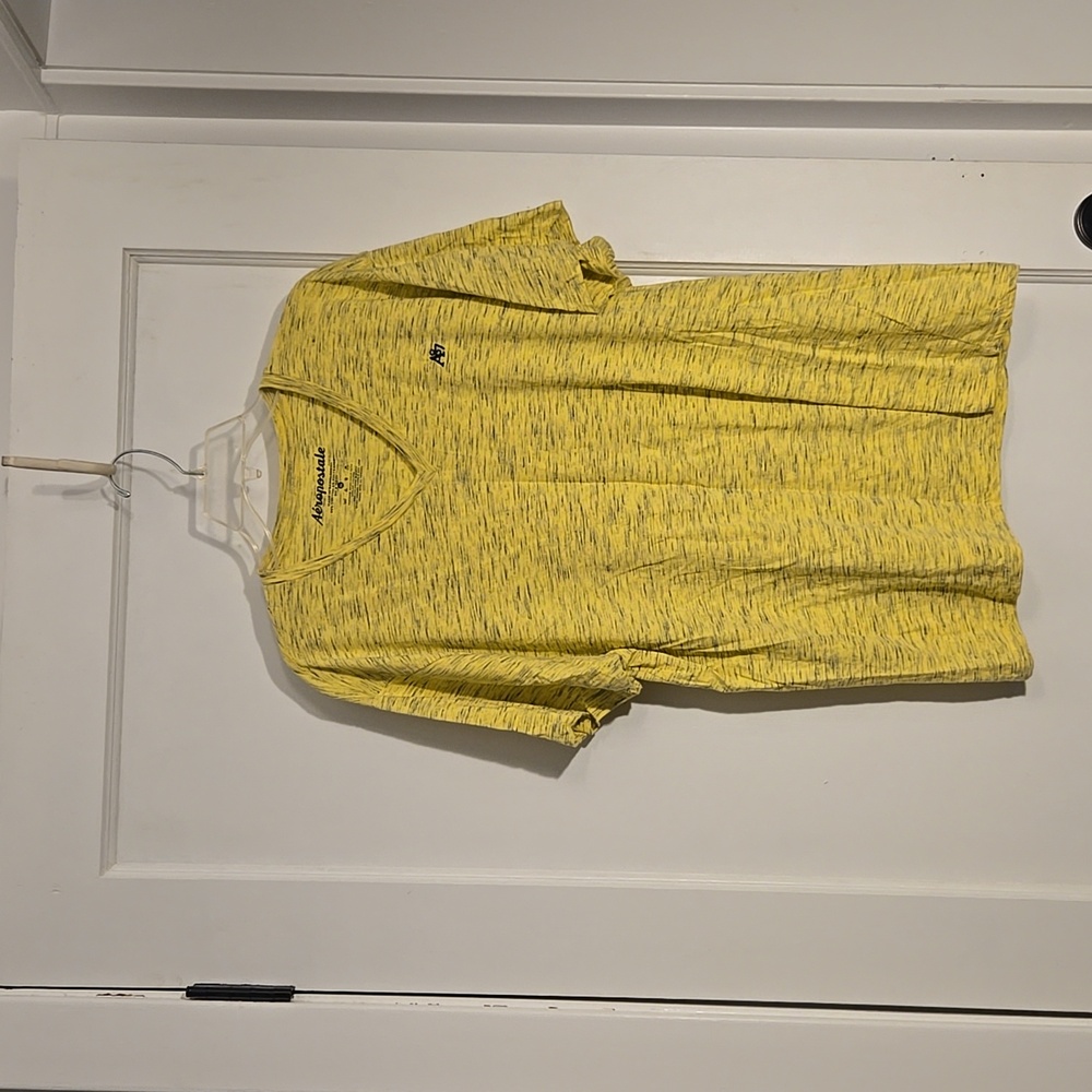 Men's Aeropostale brand, size XL in yellow with black specs